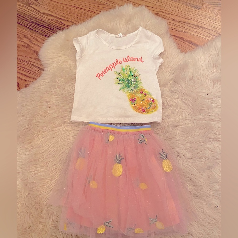 Skirt and shirt pineapple set